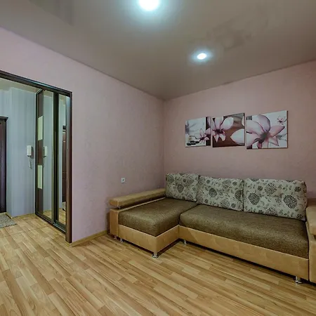 Kvartira Na Tomskoi 65/2 Apartament